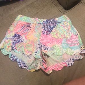 Lilly Pulitzer size large multicolor shorts